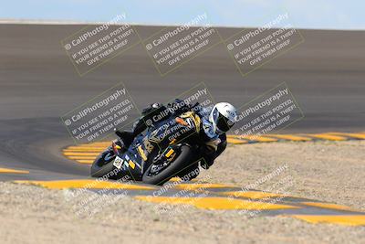 media/Sep-25-2022-CVMA (Sun) [[ee08ed6642]]/Race 8 Supersport Middleweight Shootout/